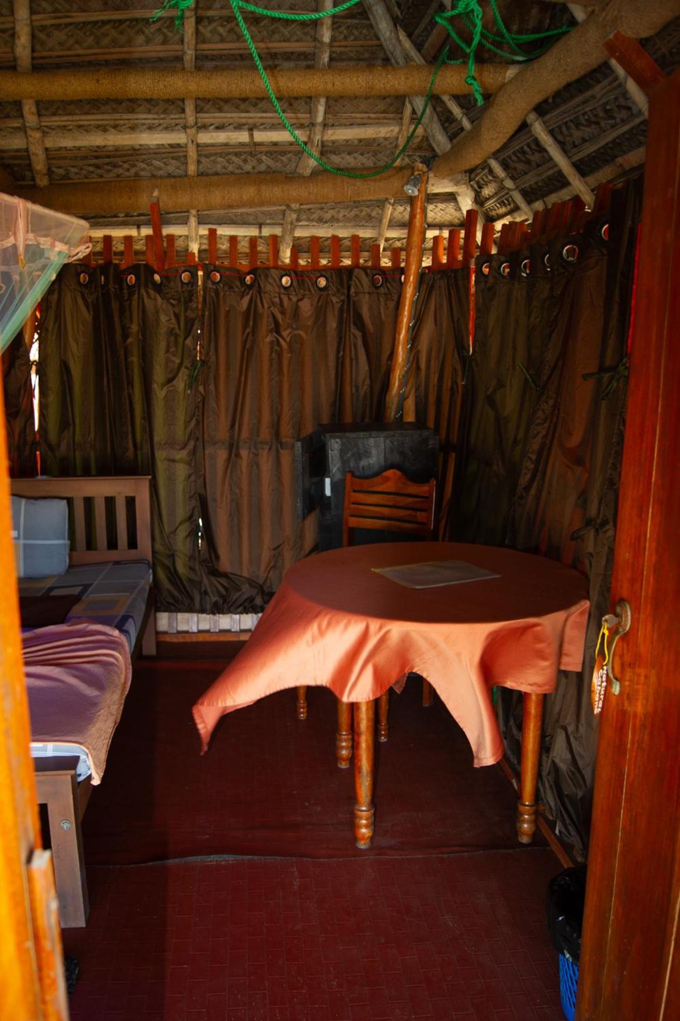 Ibisbird Beach Bungalows, Sport, Spa And Restaurant Тангале Екстериор снимка